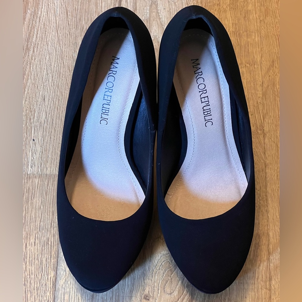 Marco Republic Black Heels Size 7.5